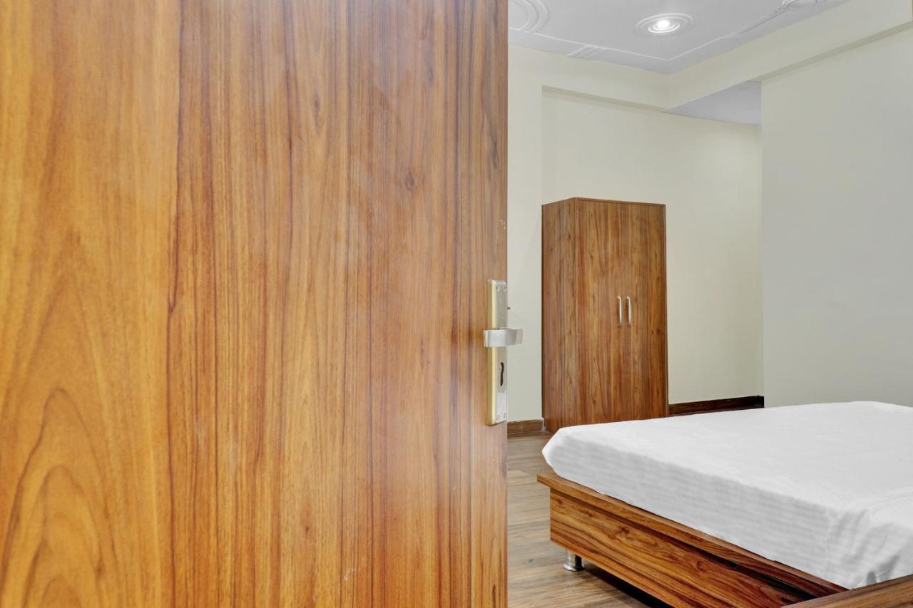 גוואליור Collection O Pearl Inn Guest House מראה חיצוני תמונה
