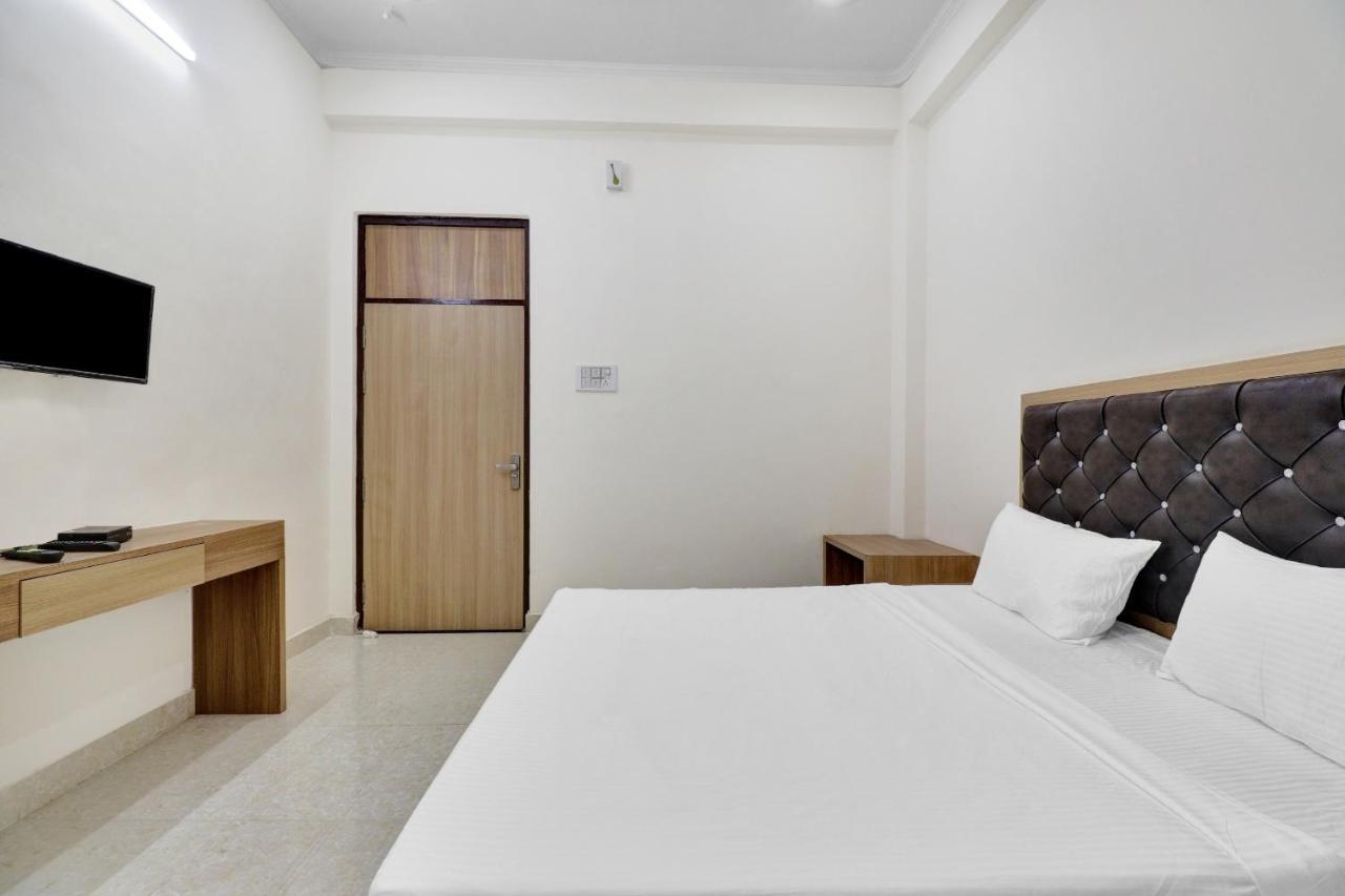 גוואליור Collection O Pearl Inn Guest House מראה חיצוני תמונה