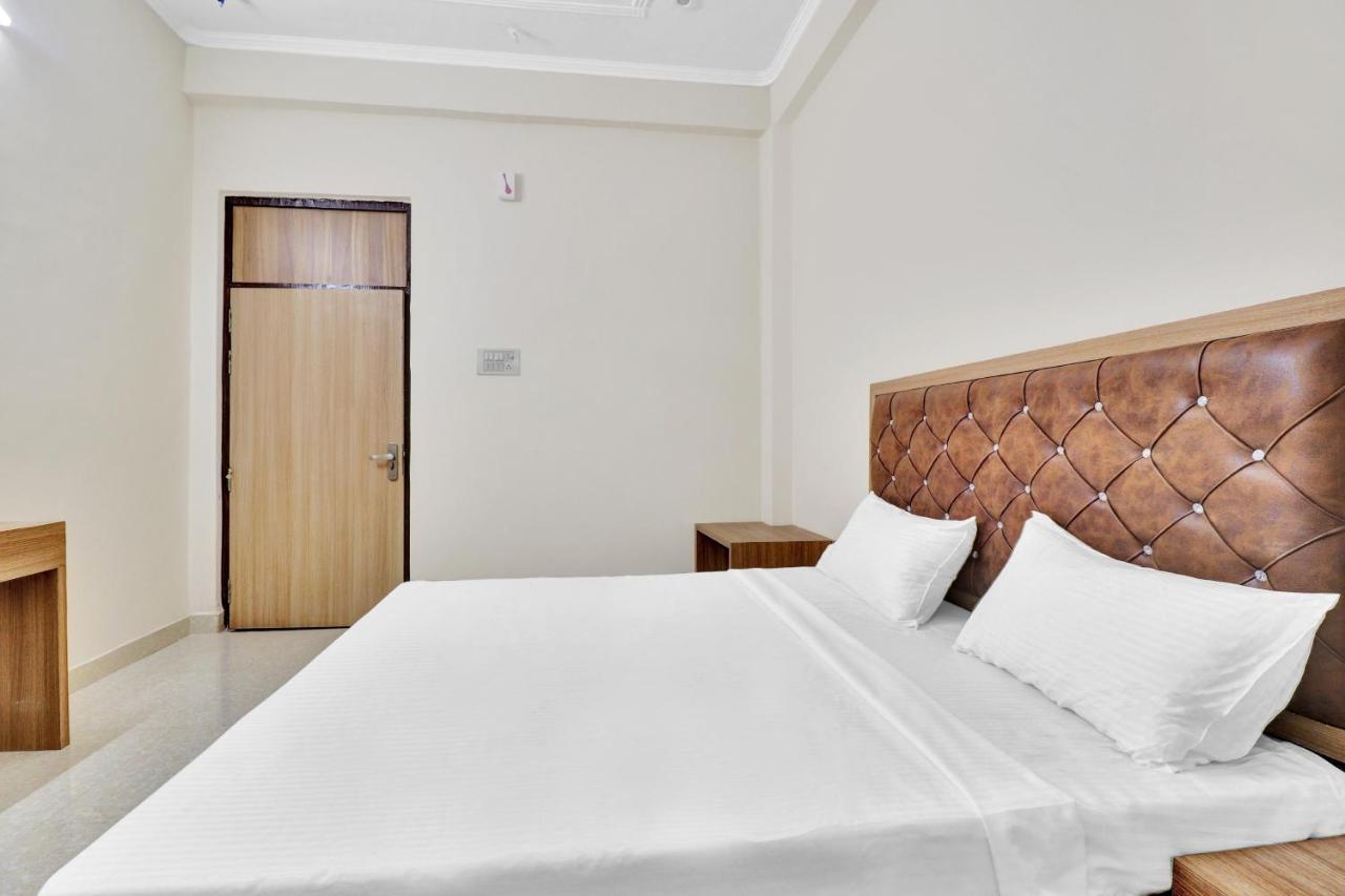 גוואליור Collection O Pearl Inn Guest House מראה חיצוני תמונה